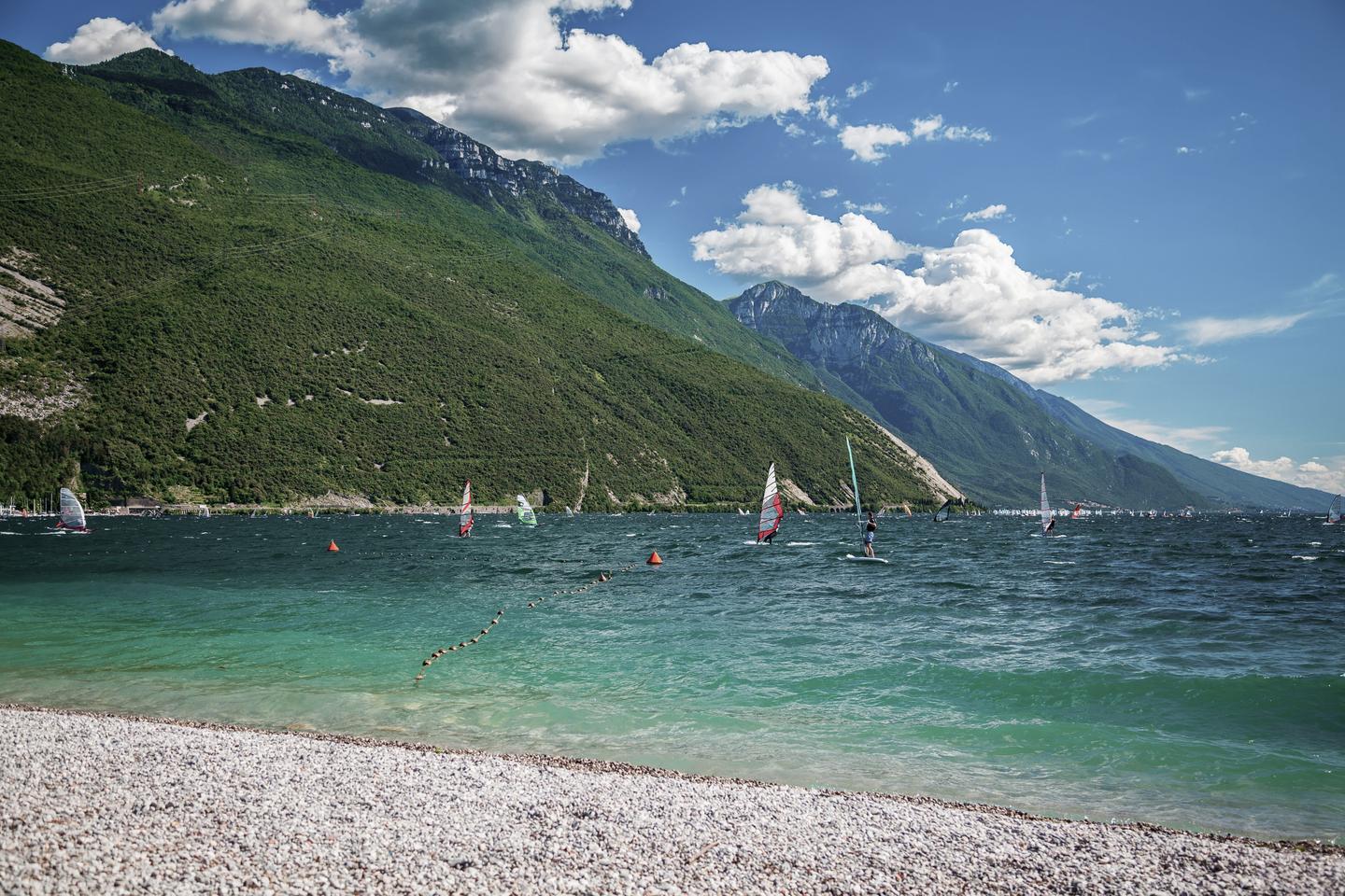 gardasee-torbole-surfen-g-1301462274.jpg
