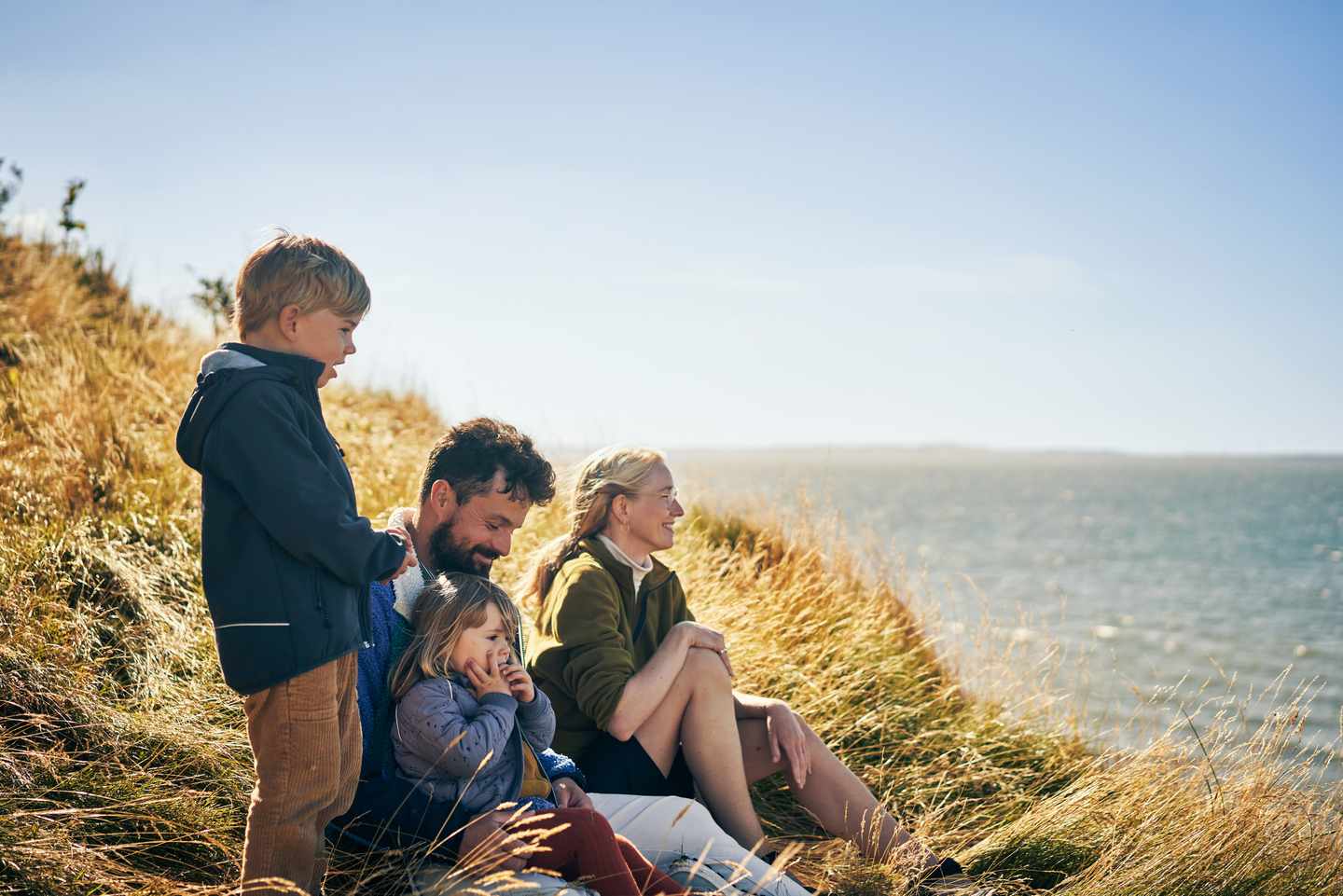 daenemark-meer-duenen-kinder-familie-g-1284778302.jpg