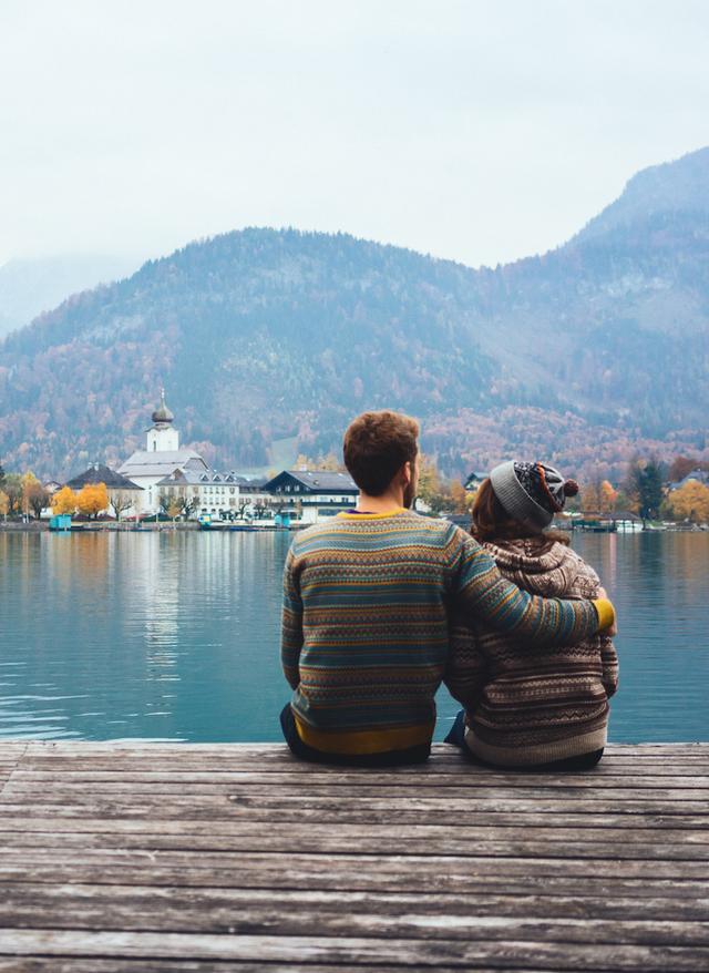 keyvisual_paar_see_oesterreich_ausblick_dertour_g-603866128.jpg