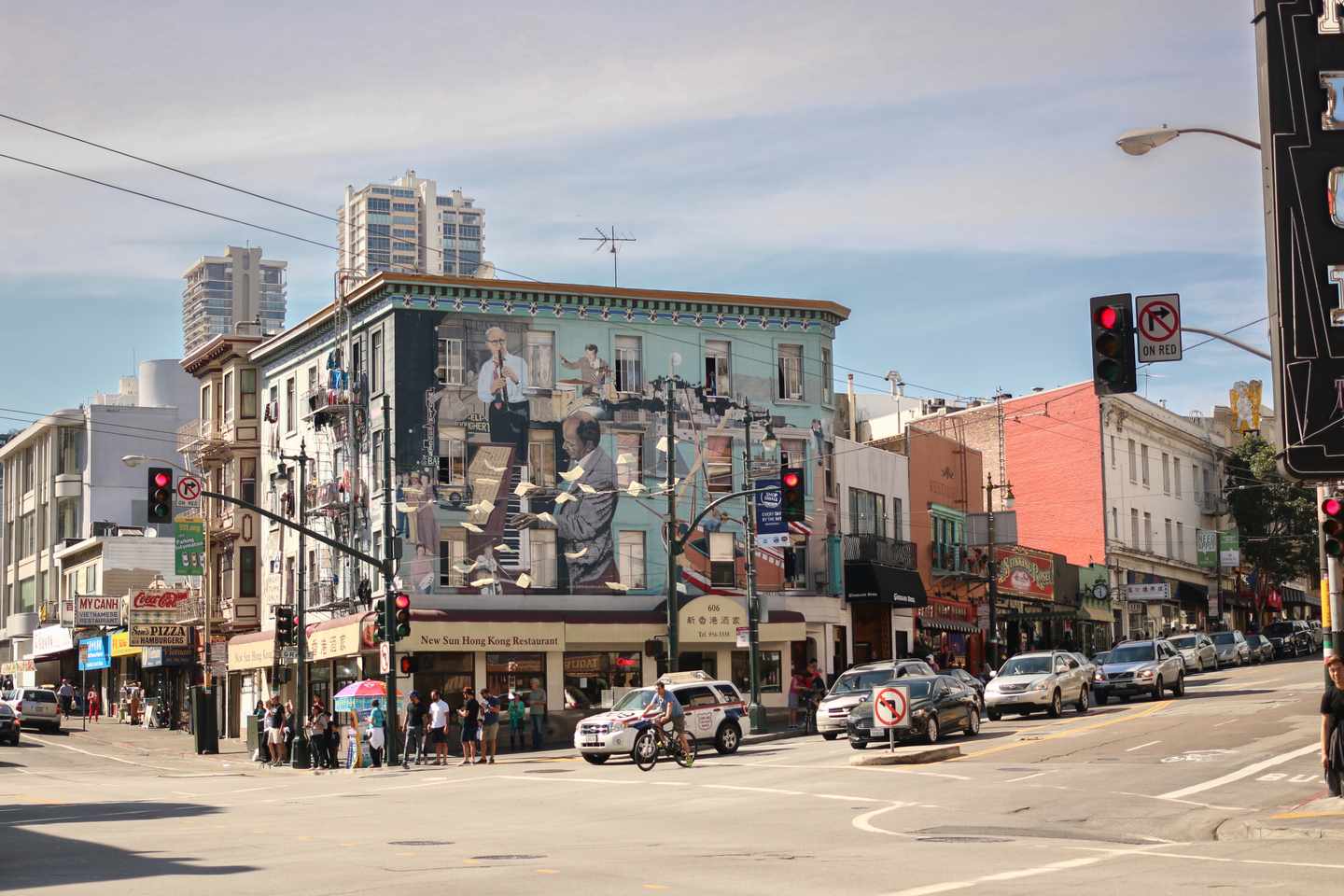 usa-kalifornien-san-francisco-murals-ecke-broadway-st-columbus-ave-g-467921742-2.jpg