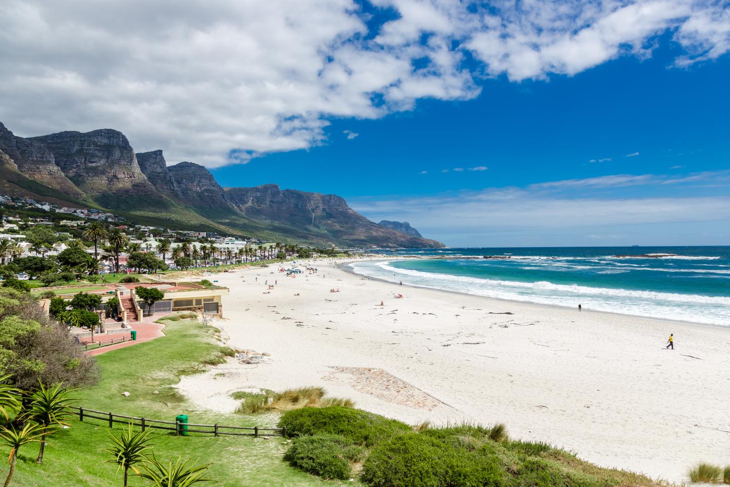 suedafrika-camps-bay-kapstadt-g-514928156.jpg