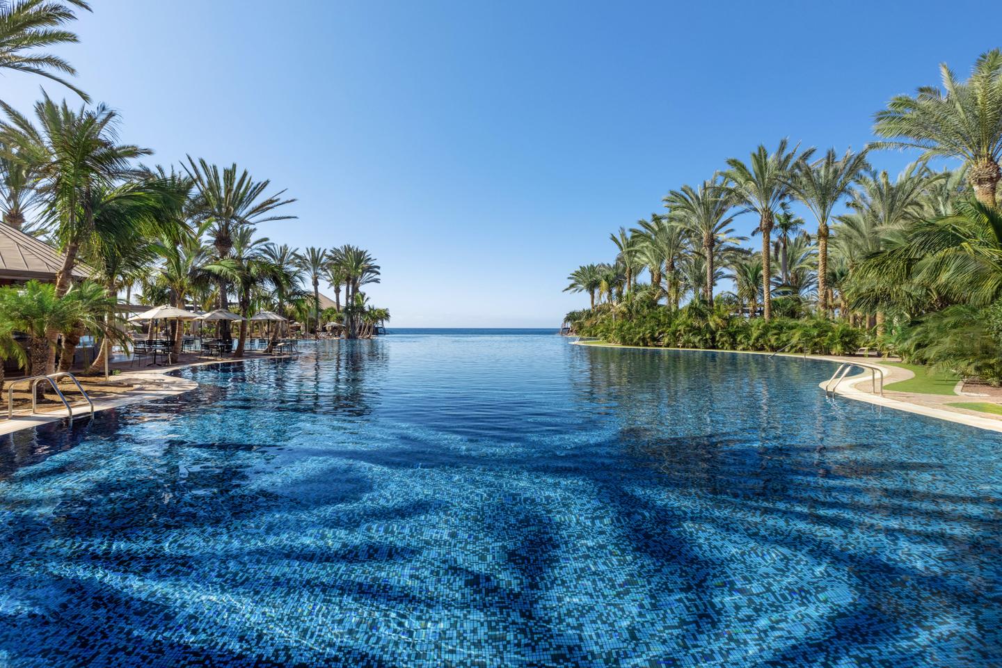 Lopesan_Costa_Meloneras_Resort_Spa_&_Casino_(1).jpg
