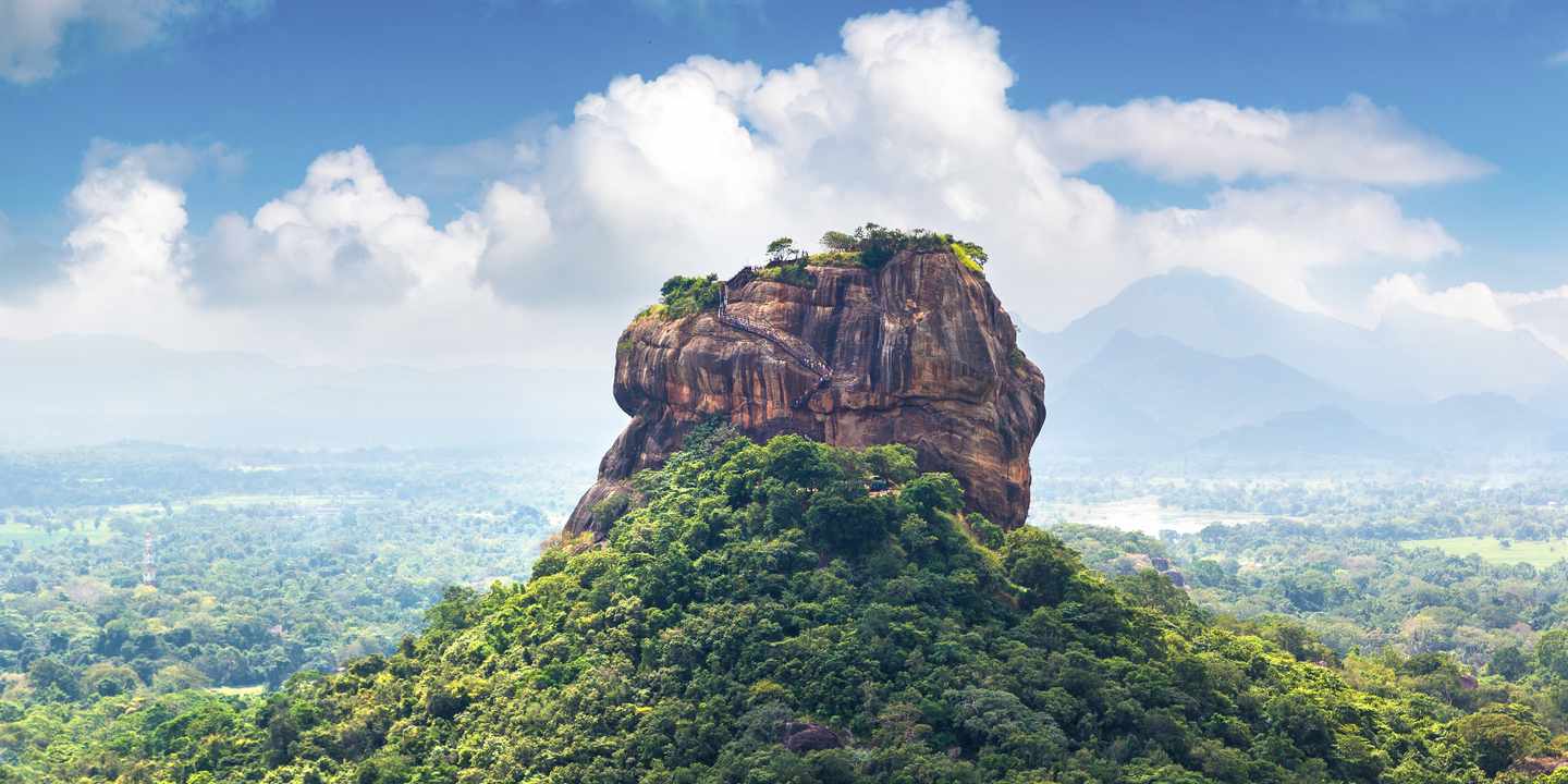 sri-lanka-lion-rock-in-sigiriya-g-1346273617.jpg