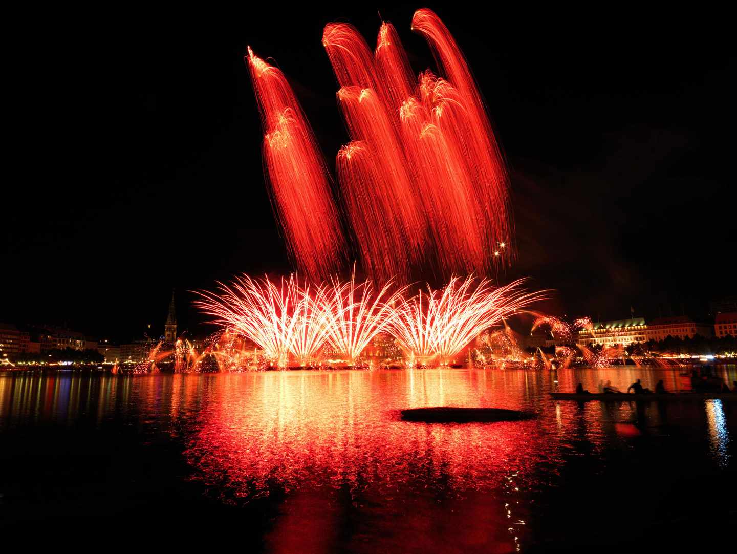 silvester-feuerwerk-t-176769301.jpg