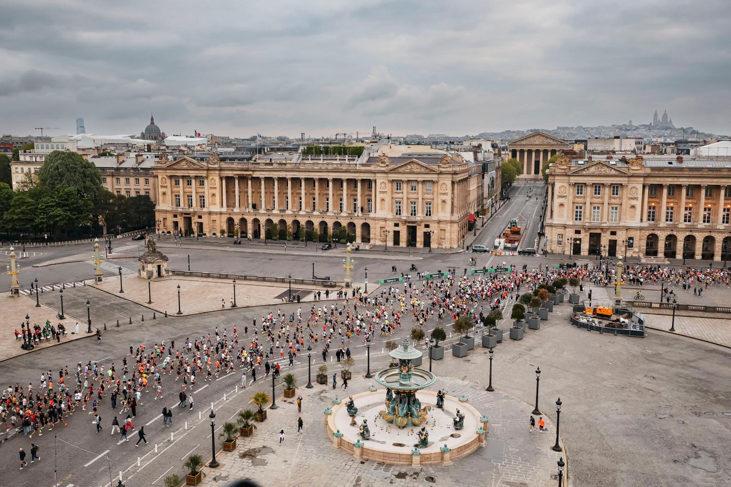 paris-marathon-von-oben-c-aurelien-vialatte-pa.jpg