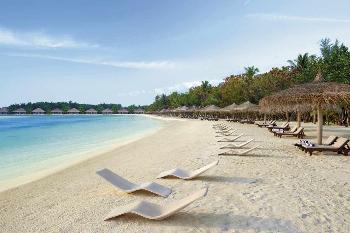 malediven-nord-male-atoll-liegen-am-strand-des-hotels-cinnamon-dhonveli-maldives-DER_ATC_MLE70001B_S23_6.jpg