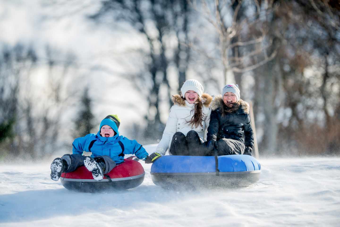 snowtubing-g-492038548.jpg