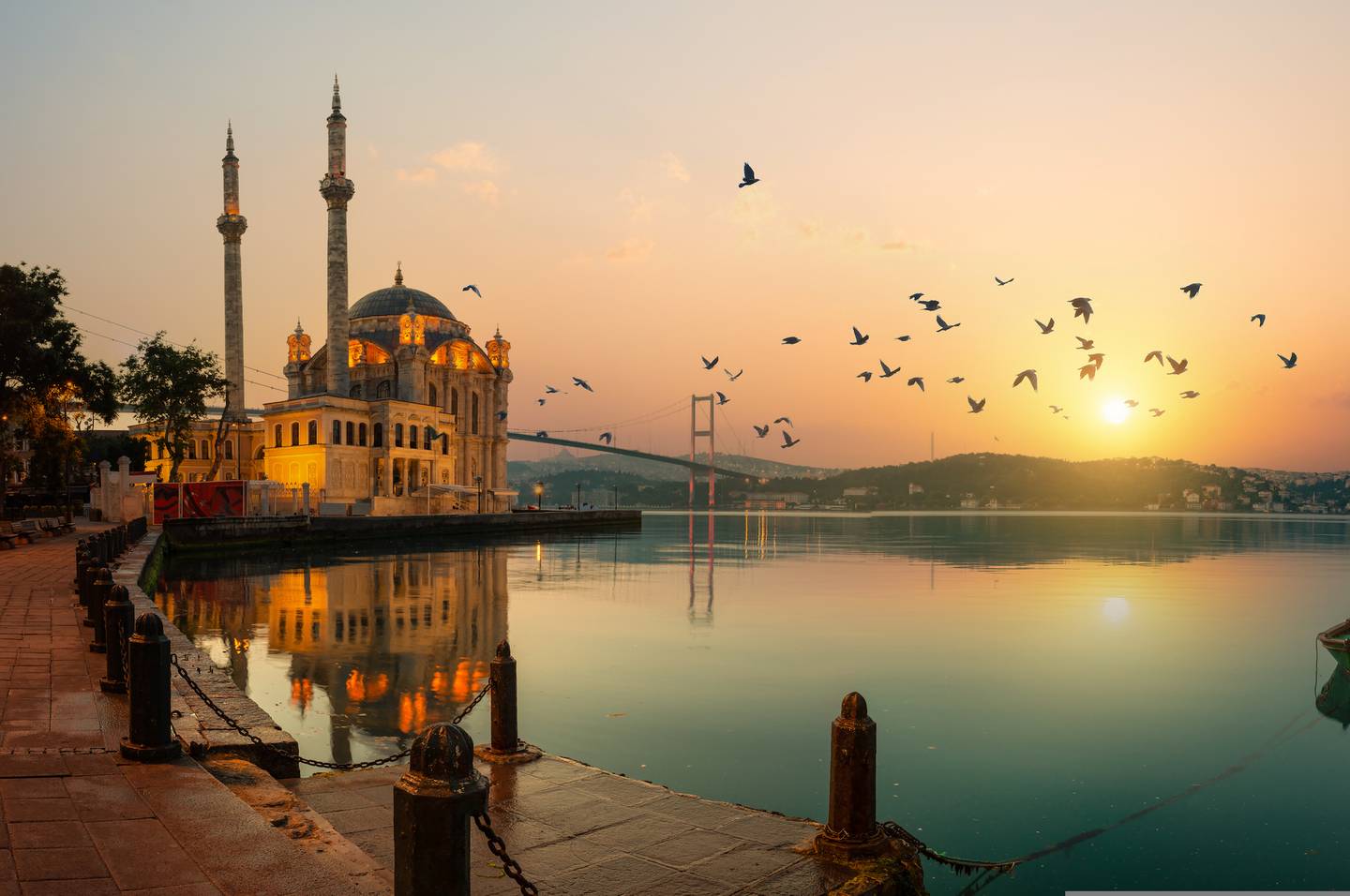 bltec0b07f36fb472f9-tuerkei-istanbul-ortakoy-moschee-bosporus-bruecke-g-1366437278.jpg.png tuerkei-istanbul-ortakoy-moschee-bosporus-bruecke-g-1366437278.jpg.png