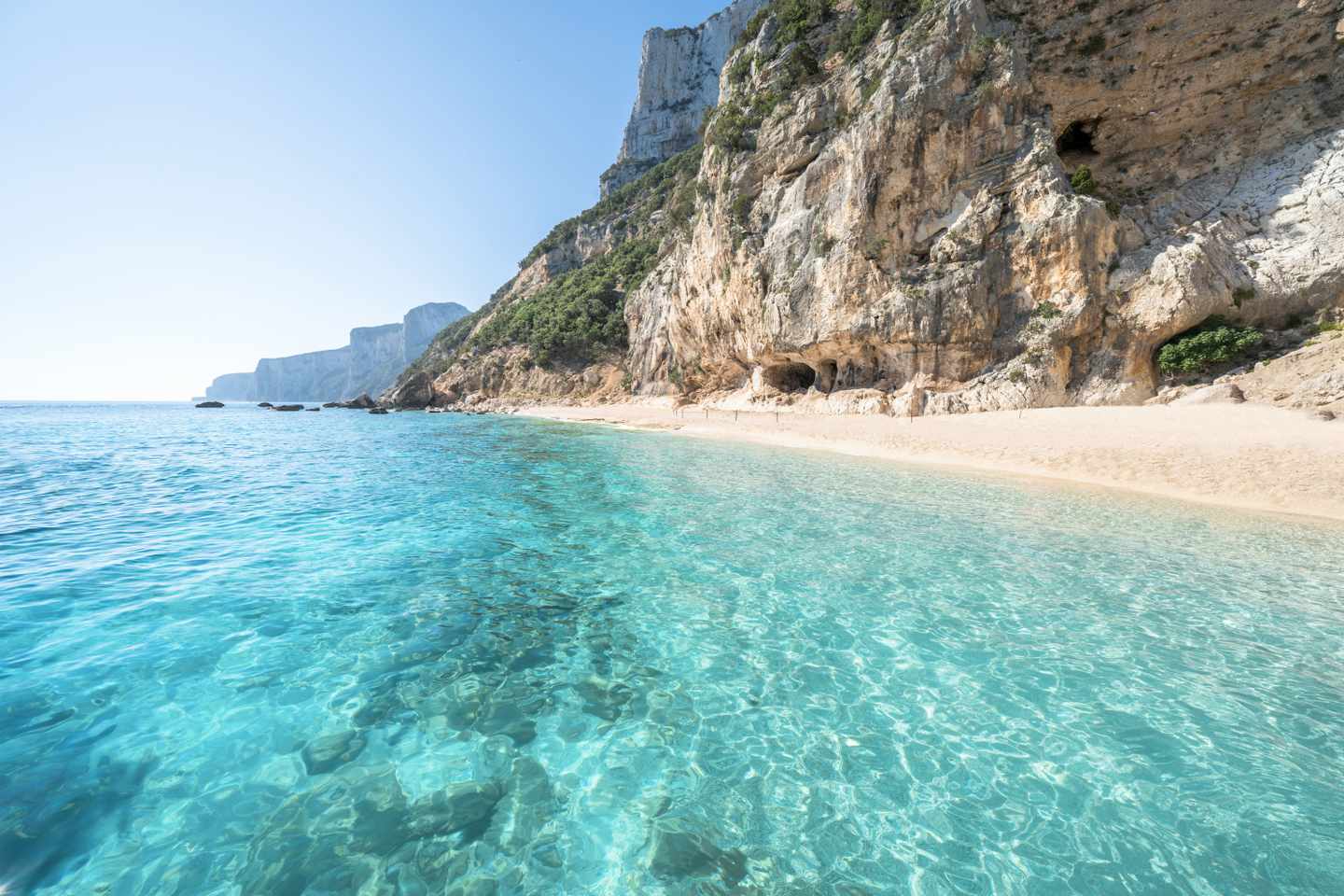 italien-sardinien-cala-gabbiani-orosei-strand-g-1201313869.jpg