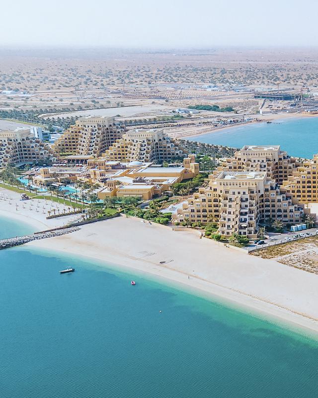 Ras Al Khaimahs Strände vae-ras-al-khaimah-von-oben-g-1281428566.jpg
