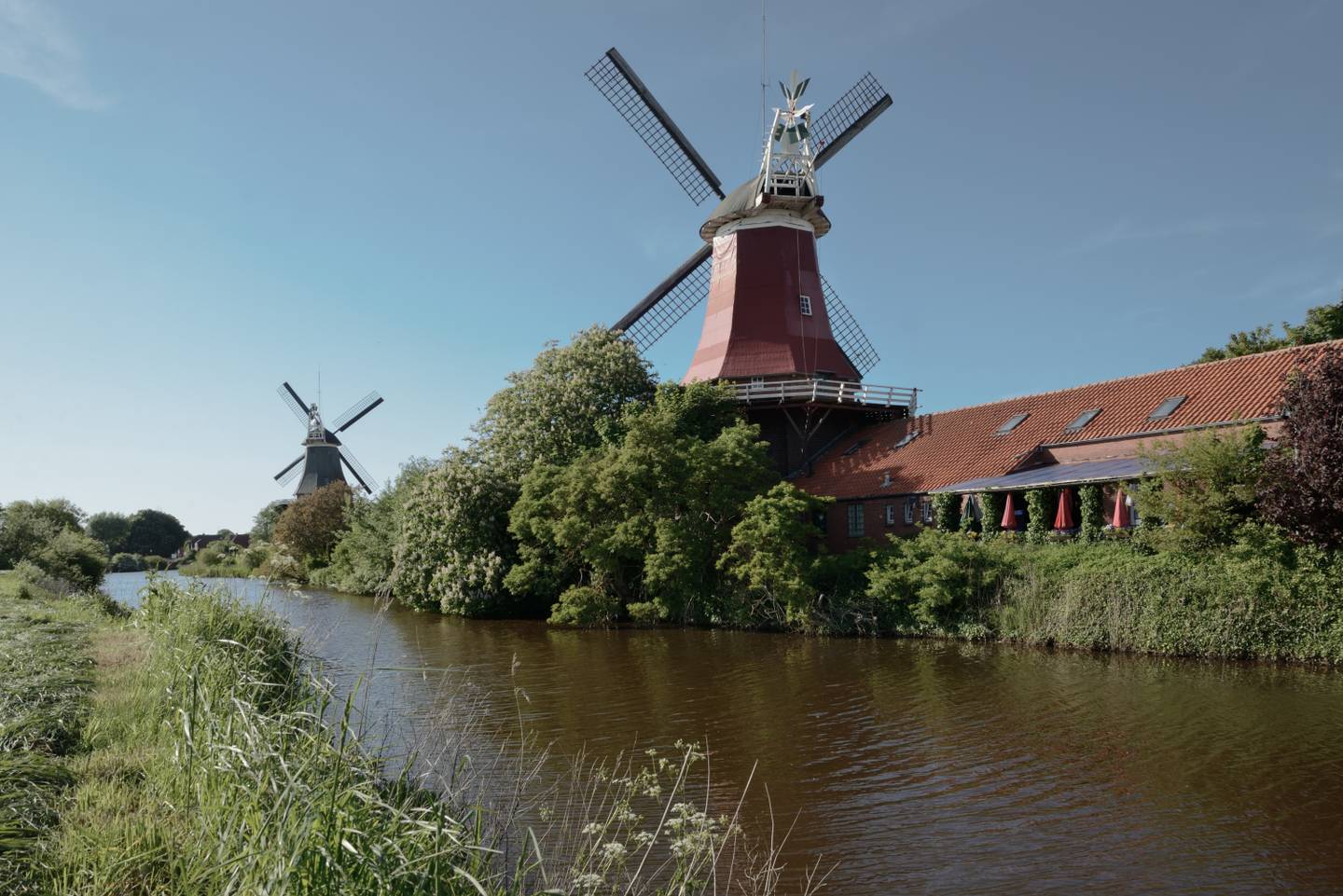 blt01f0c6940e19804a-deutschland-niedersachsen-ostfriesland-greetsiel-windmuehlen-g-1072523186.jpg deutschland-niedersachsen-ostfriesland-greetsiel-windmuehlen-g-1072523186.jpg