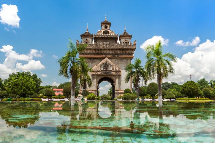 bltca18323fa88aab3a-laos-patuxai-denkmal-sehenswuerdigkeit-g-831586564.jpg laos-patuxai-denkmal-sehenswuerdigkeit-g-831586564.jpg