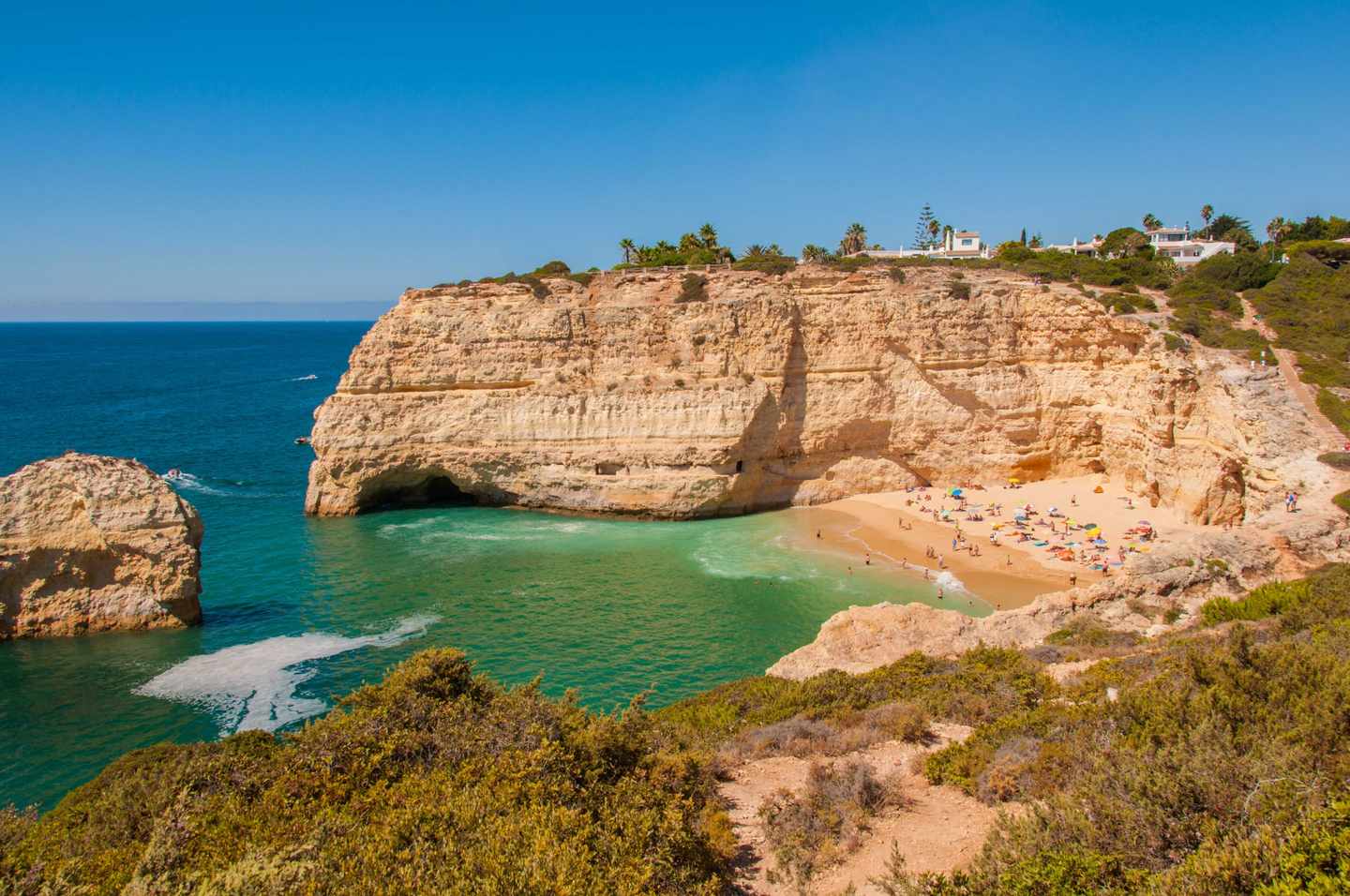 Carvoeiro_Carvalho_beach_Credit_AT_Algarve.jpg