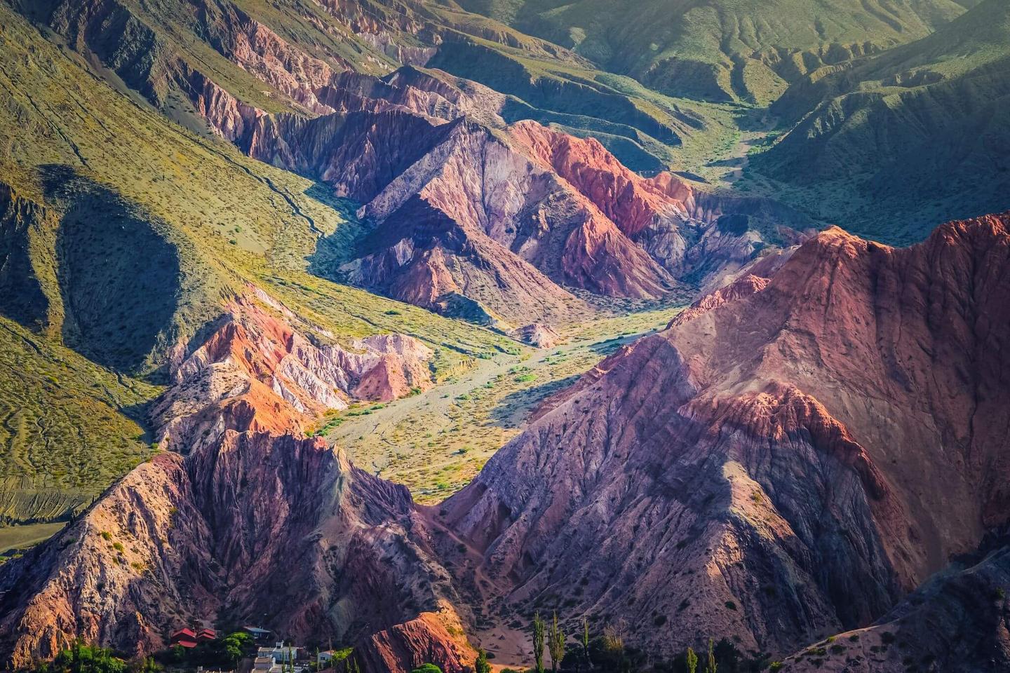 argentinien-purmamarca-bunte_felsen-g-1303687074.jpg