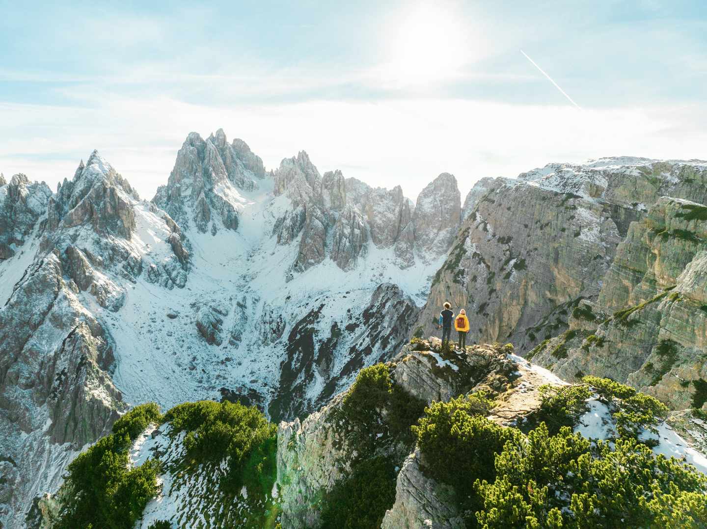italien-suedtirol-paar-auf-berggipfel-g-1443835396.jpg