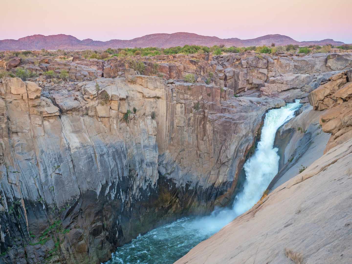 suedafrika-augrabies-falls-g-867345240.jpg
