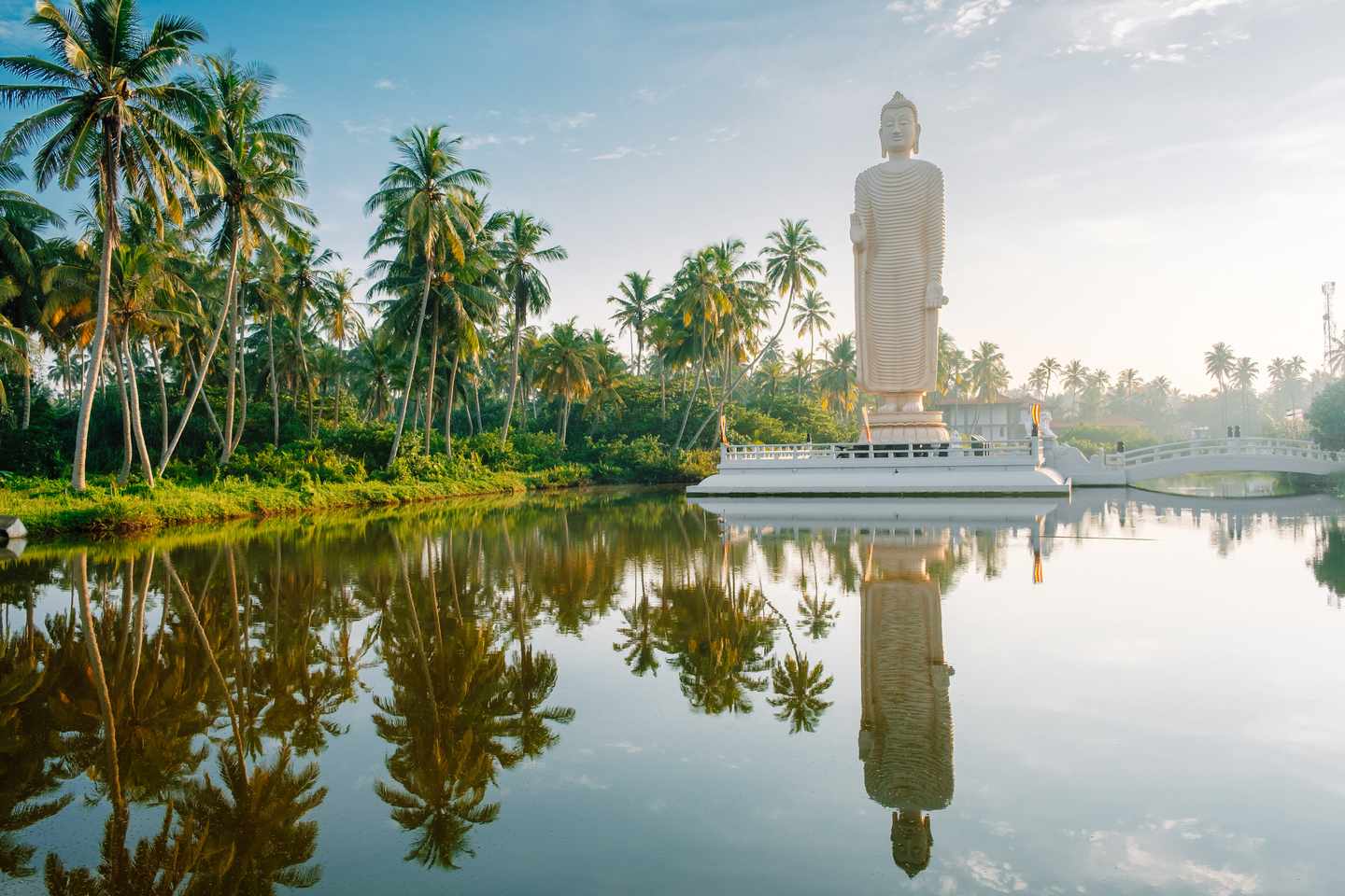 sri-lanka-g-933380898.jpg