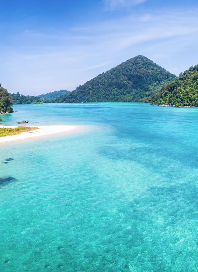 Reiseziele im Januar Thailand-Surin-Inseln-Chong-Khat-Bucht-g-1461582123.jpg
