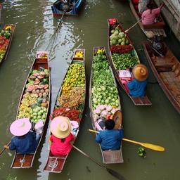 thailand-bangkok-schwimmender-markt-t-140252717.jpg