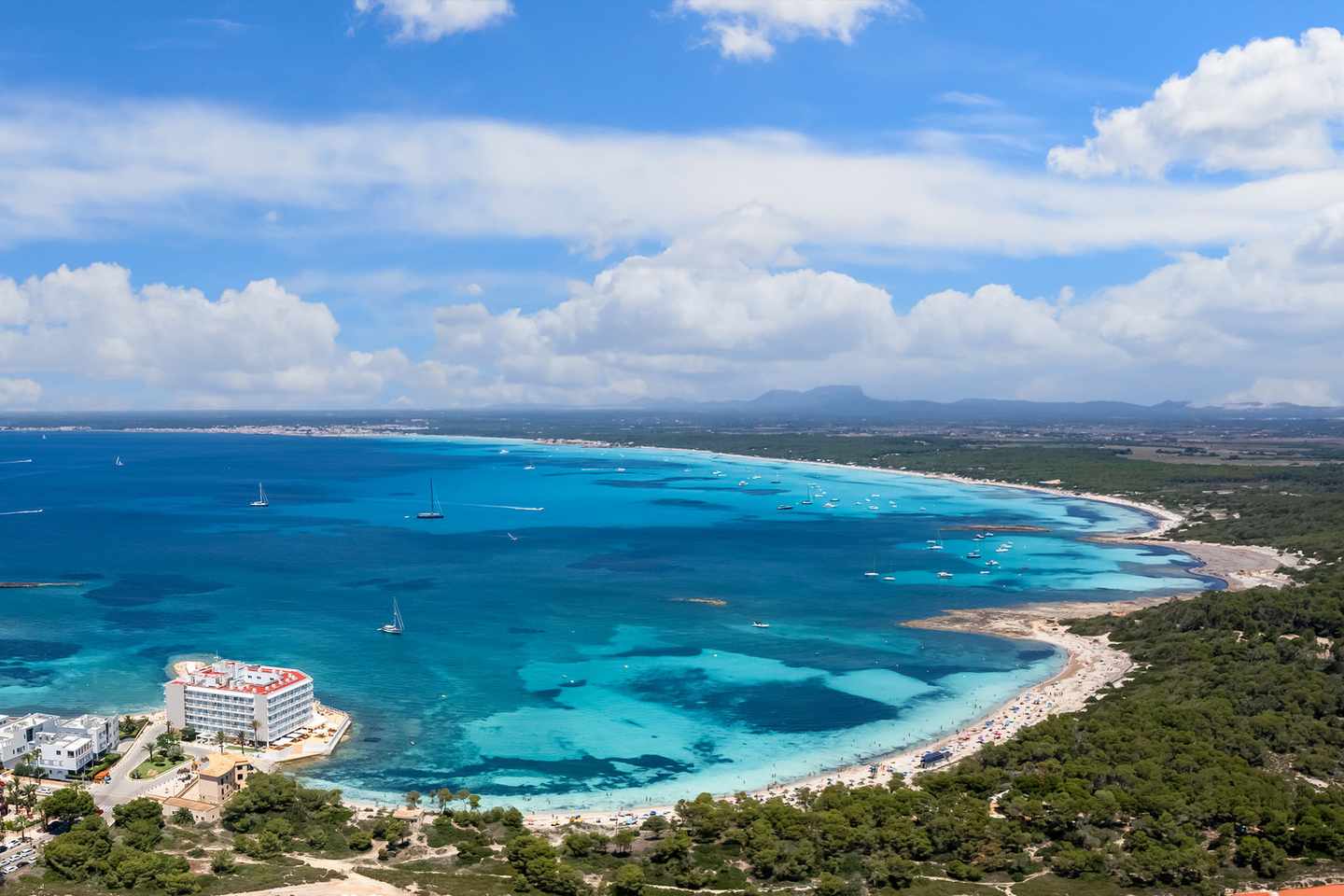 spanien-mallorca-es-trenc-sueden-luftaufnahme-vom-strand-salines-des-avall-g-1324159151.jpg