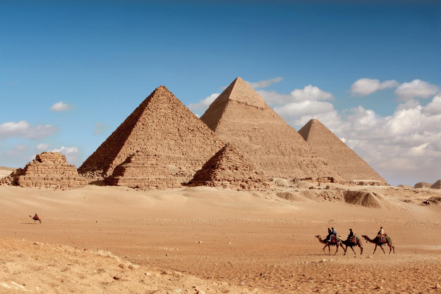 aegypten-sharm-el-sheikh-ausflug-pyramiden-g96318973.jpg