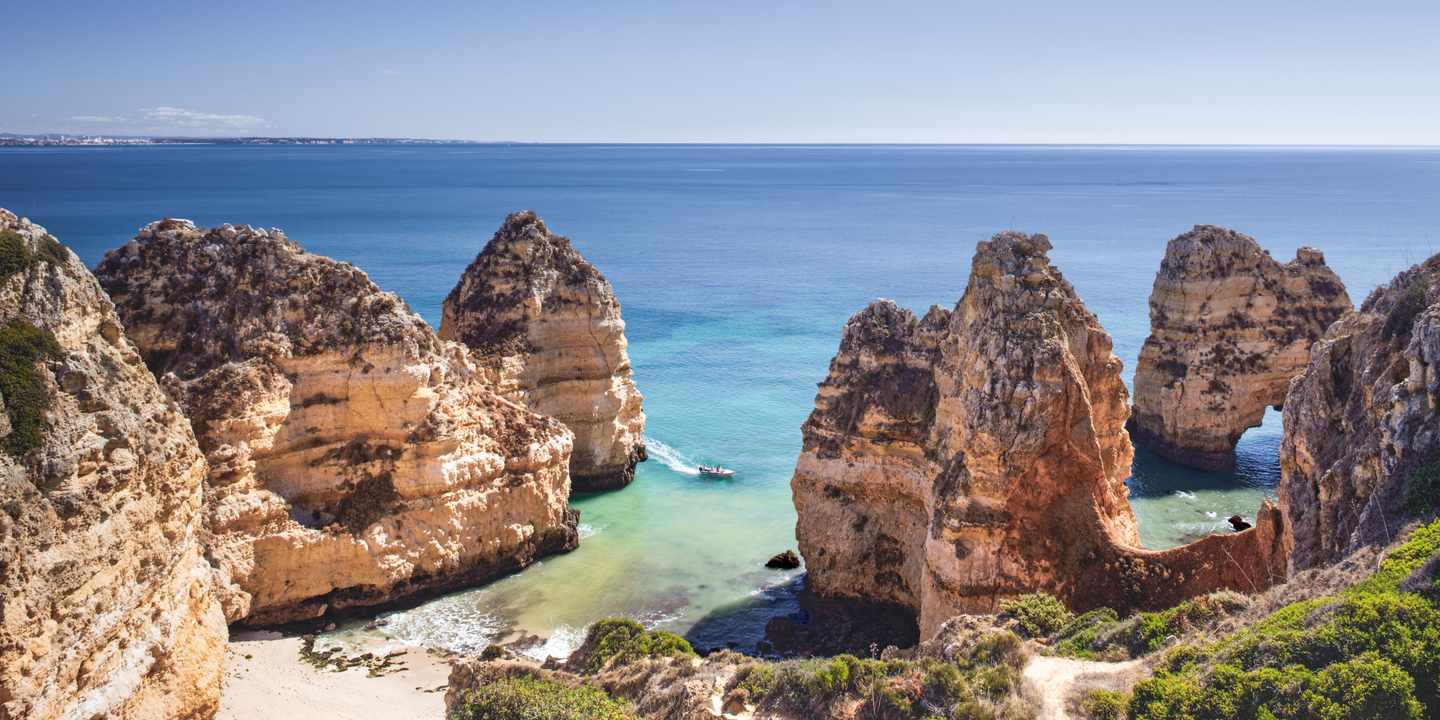 portugal-algarve-ponta-da-piedade-lagos-felskueste-g-92630872.jpg