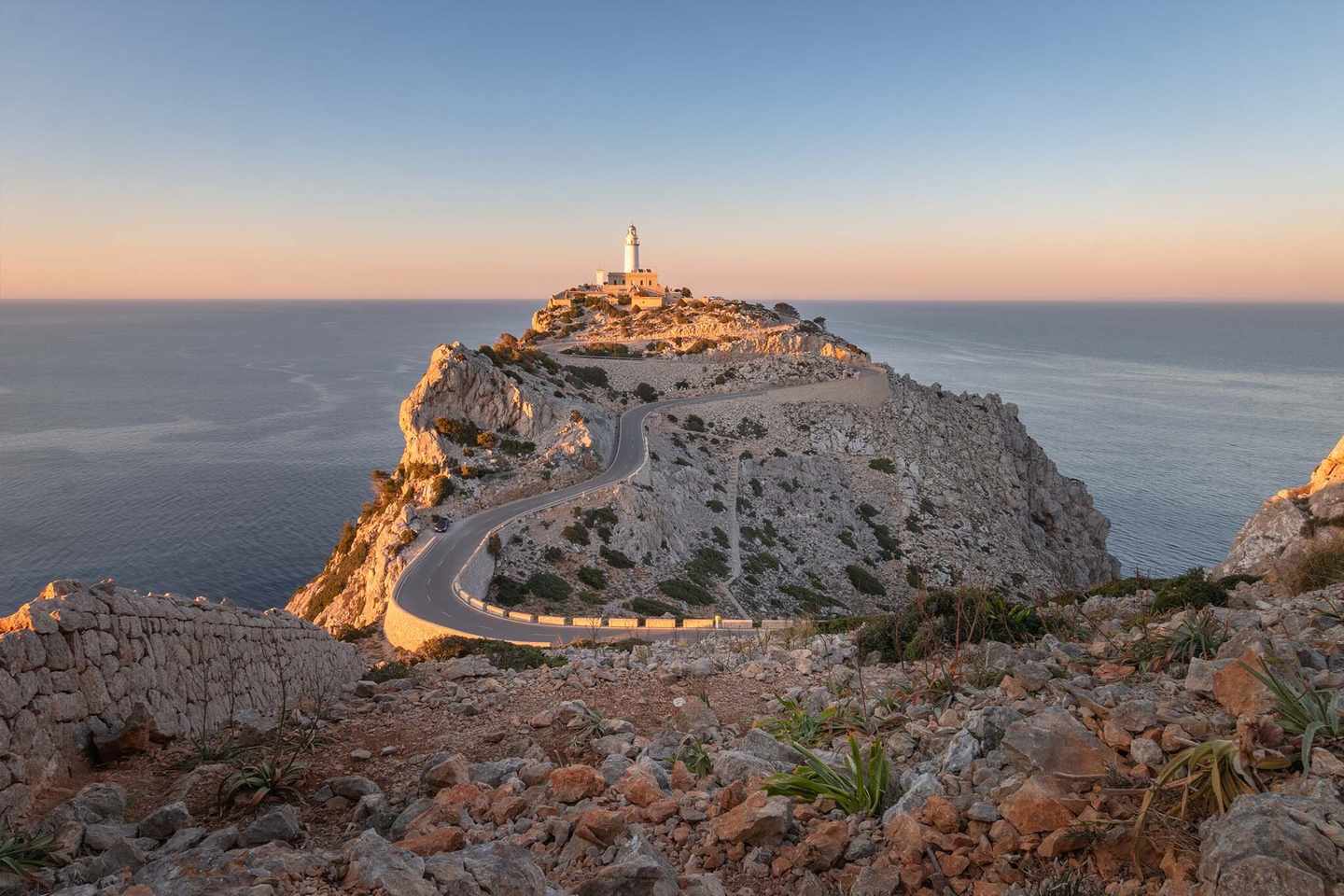 spanien-mallorca-cap-formentor-leuchtturm-von-cap-formentor-g-1207021242.jpg
