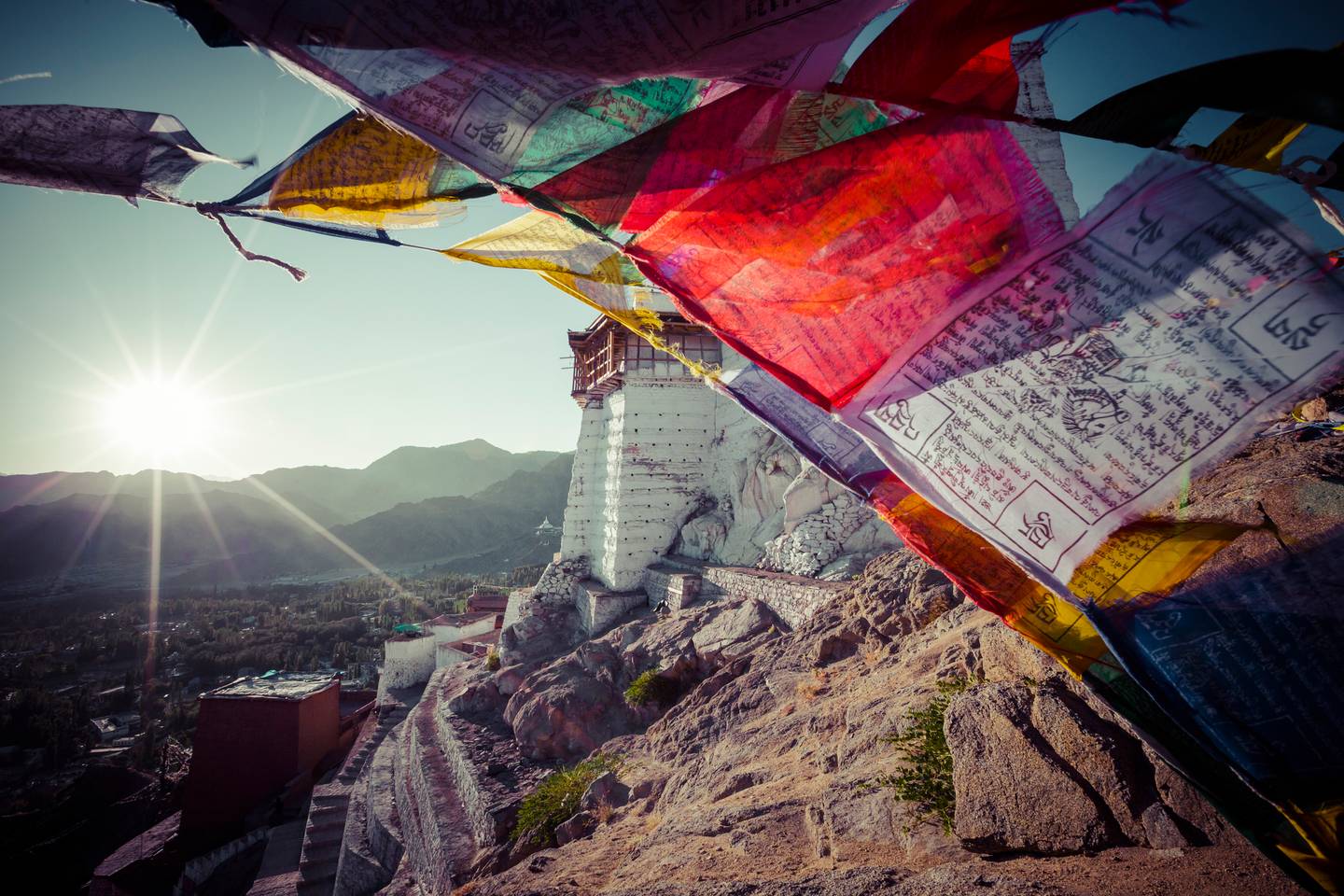 bltf30eda4d36967bde-nepal-t-857423426.jpg nepal-t-857423426.jpg
