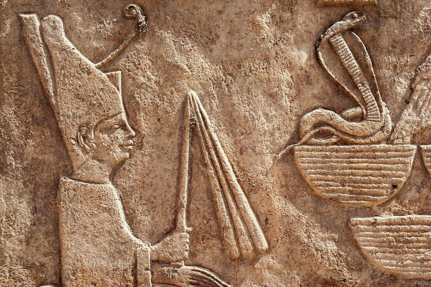 aegypten-luxor-tempel-amun-relief-g1033746668.jpg