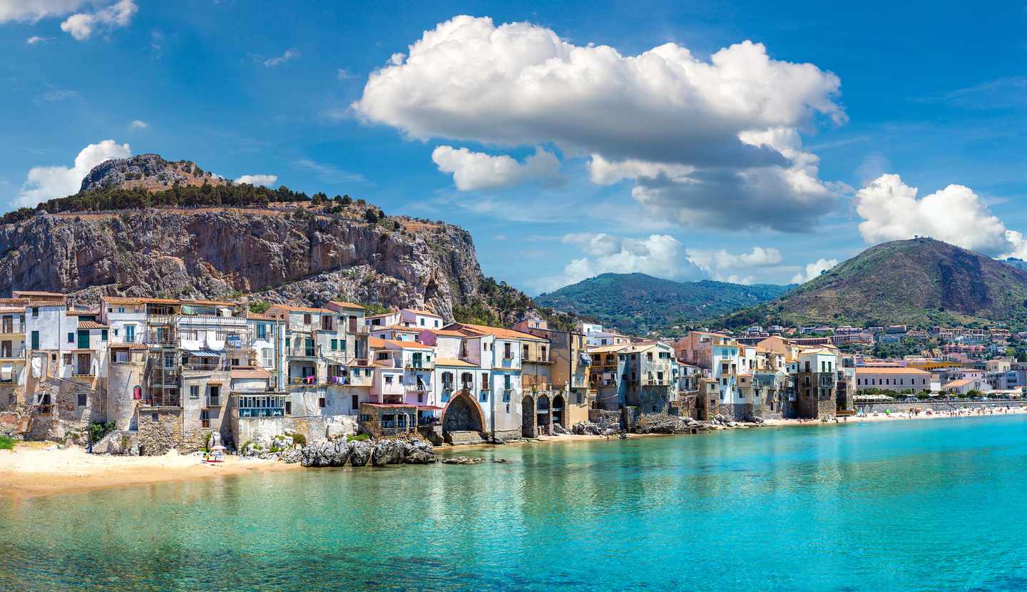Italien-Sizilien-Cefalu-Strand-g-1265242898.jpg