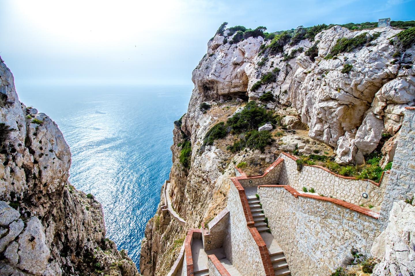 italien-sardinien-neptungrotte-g-546803330.jpg