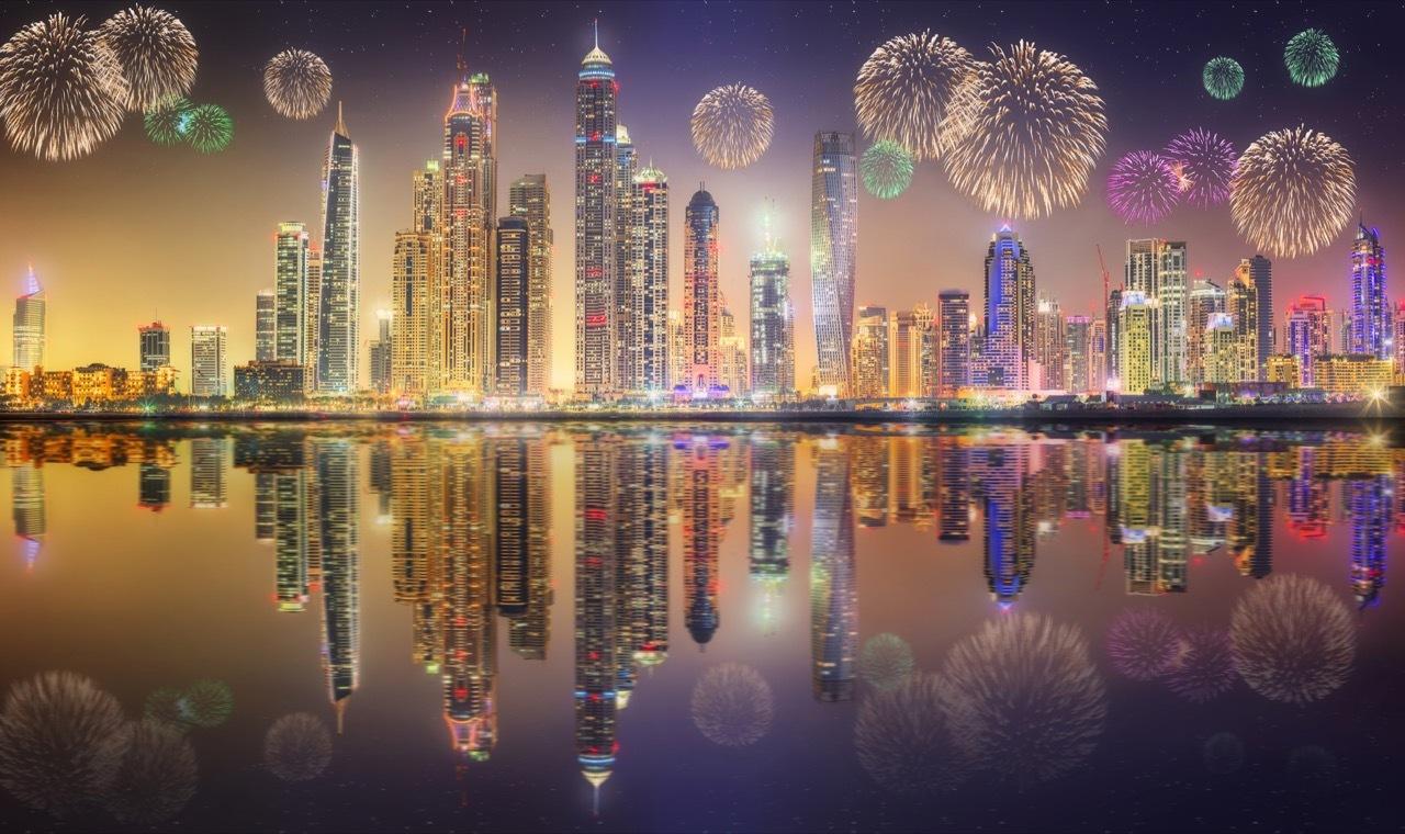 vae-dubai-silvester-skyline-g-1280-501911946.jpg