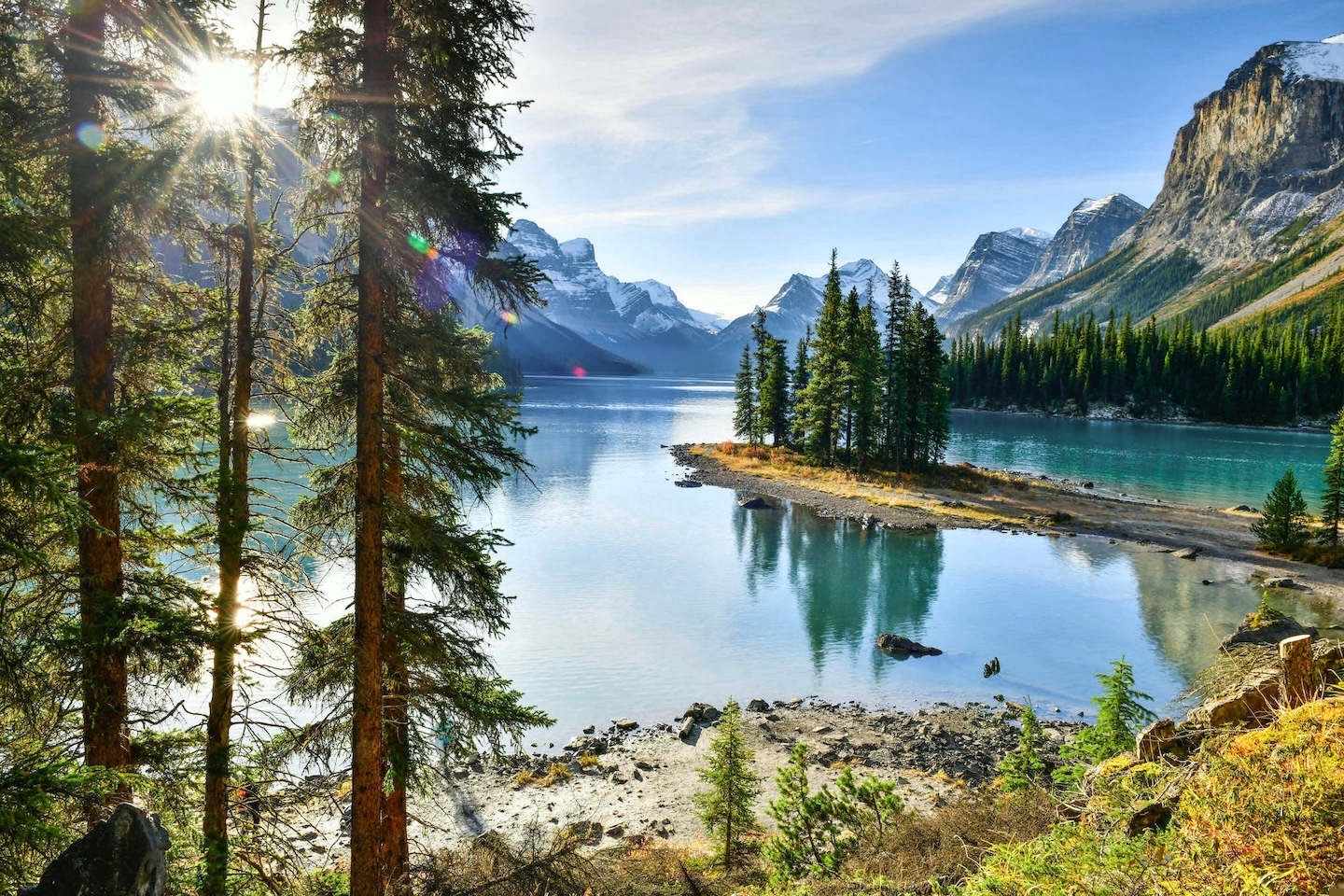 bltb2452c65111d8390-kanada-jasper-nationalpark-g-913983398.jpg Nationalparks Kanada: Seelandschaft im Jasper-Nationalpark