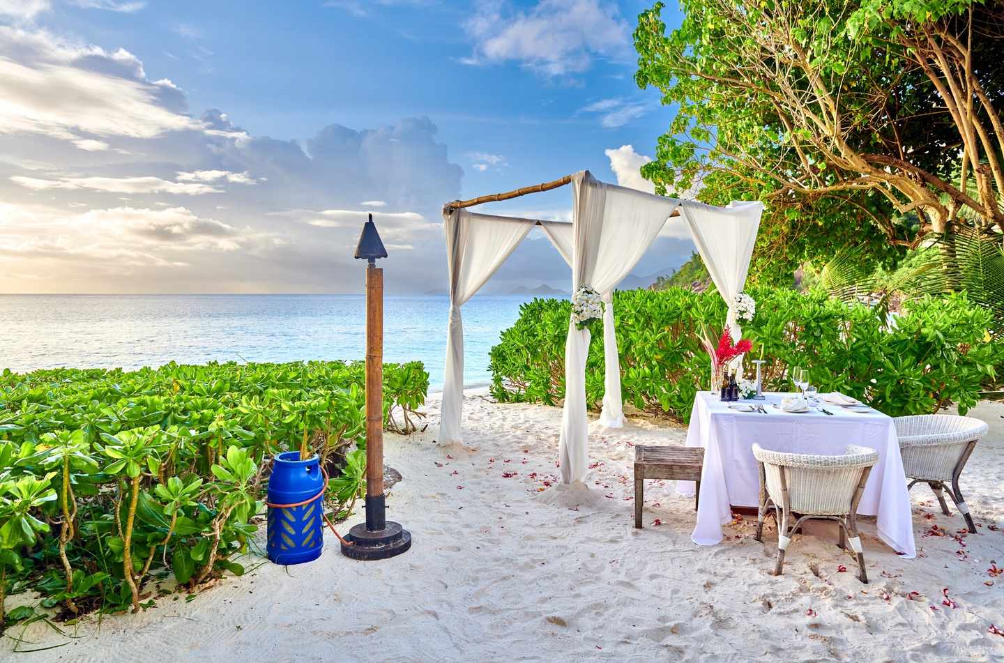 luxushotel-seychellen-g-1219377223.jpg