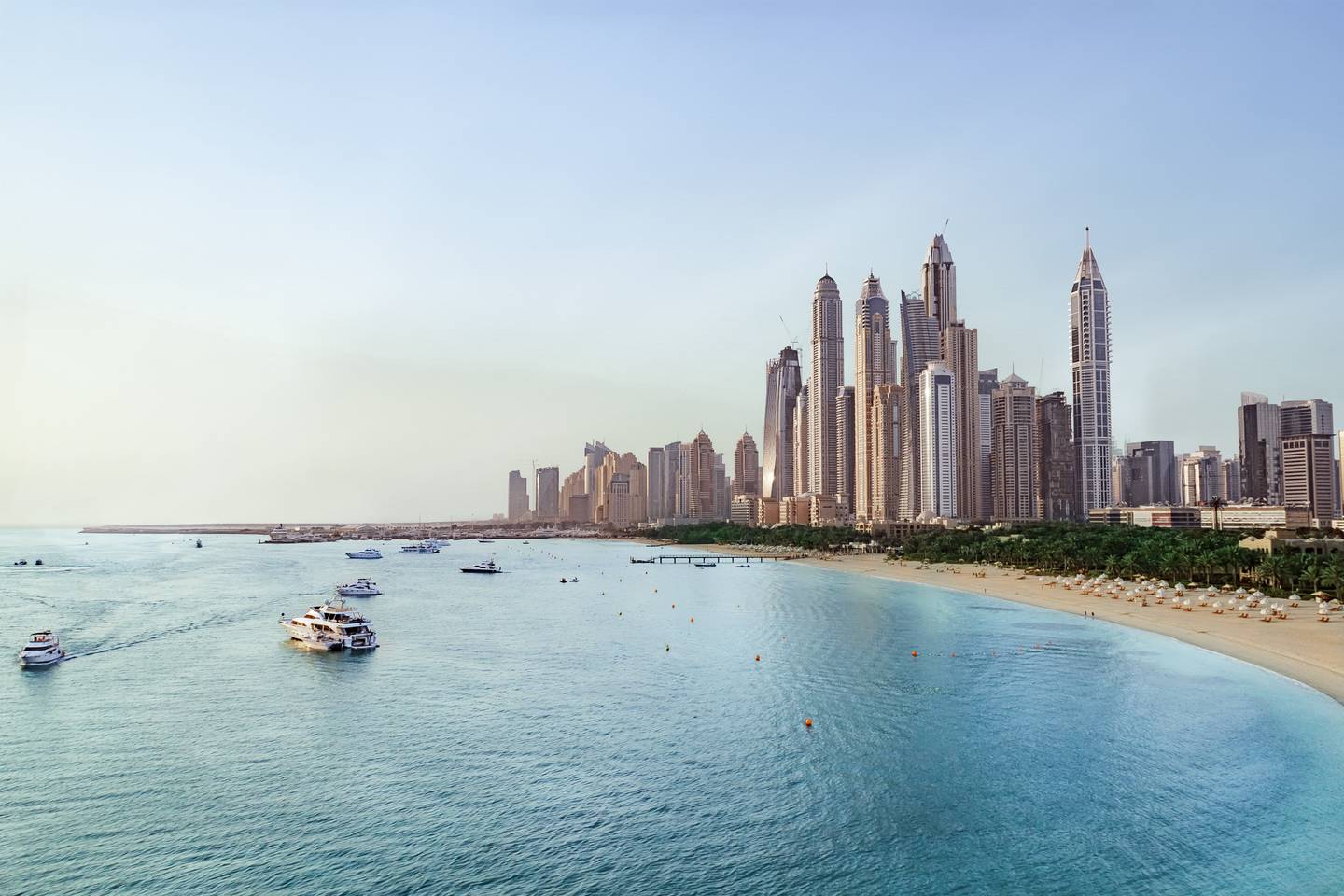 bltc223239f0f2560b9-Dubai-Strand-und-Skyline-Dubai-Marina-g-629795564.jpg Dubai-Strand-und-Skyline-Dubai-Marina-g-629795564.jpg