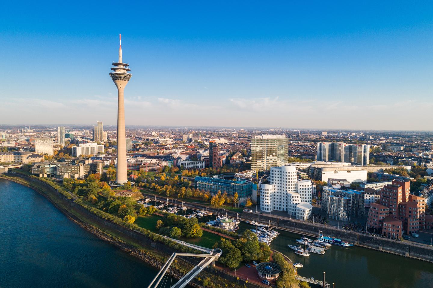 hotel-düsseldorf-hauptbahnhof-g-901469420.jpg