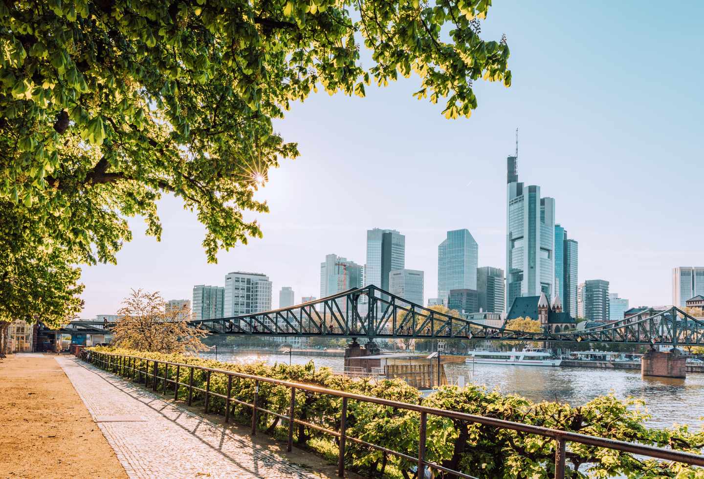 deutschland-frankfurt_am_main-panorama-g-931839882.jpg