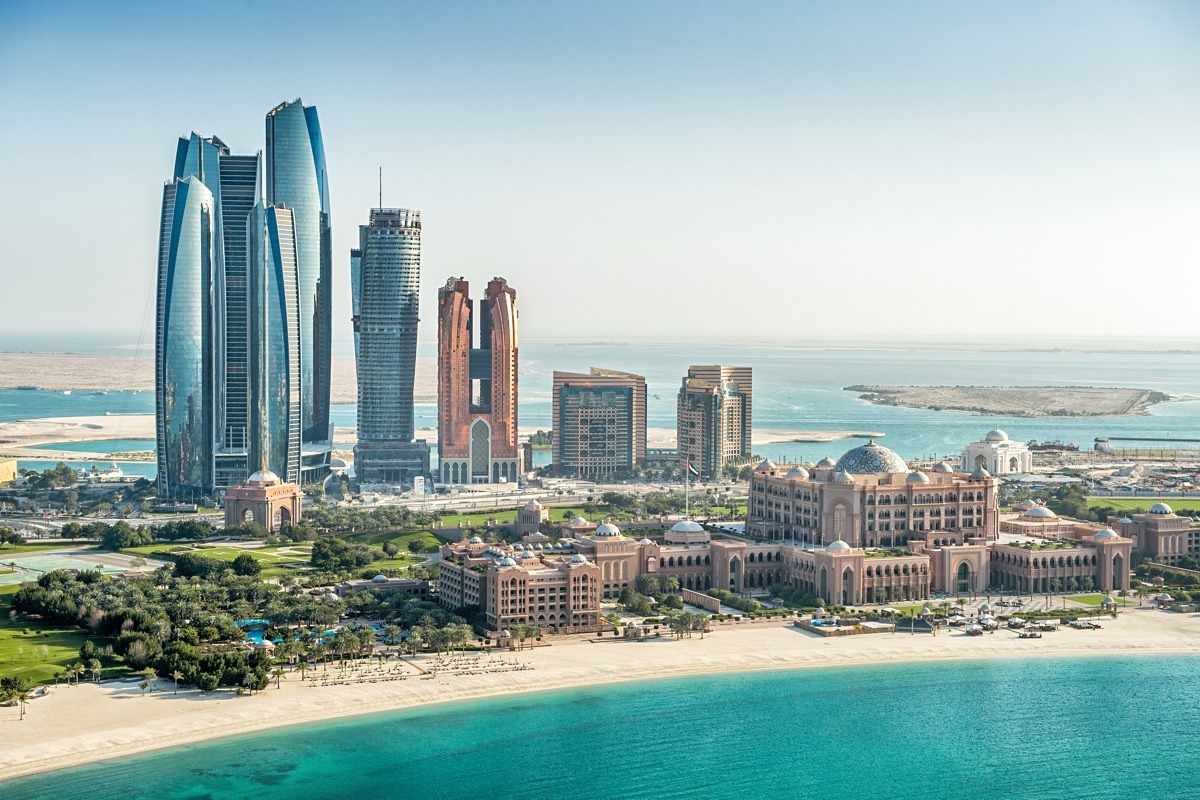 abu-dhabi-skyline-p-DX65152.jpg
