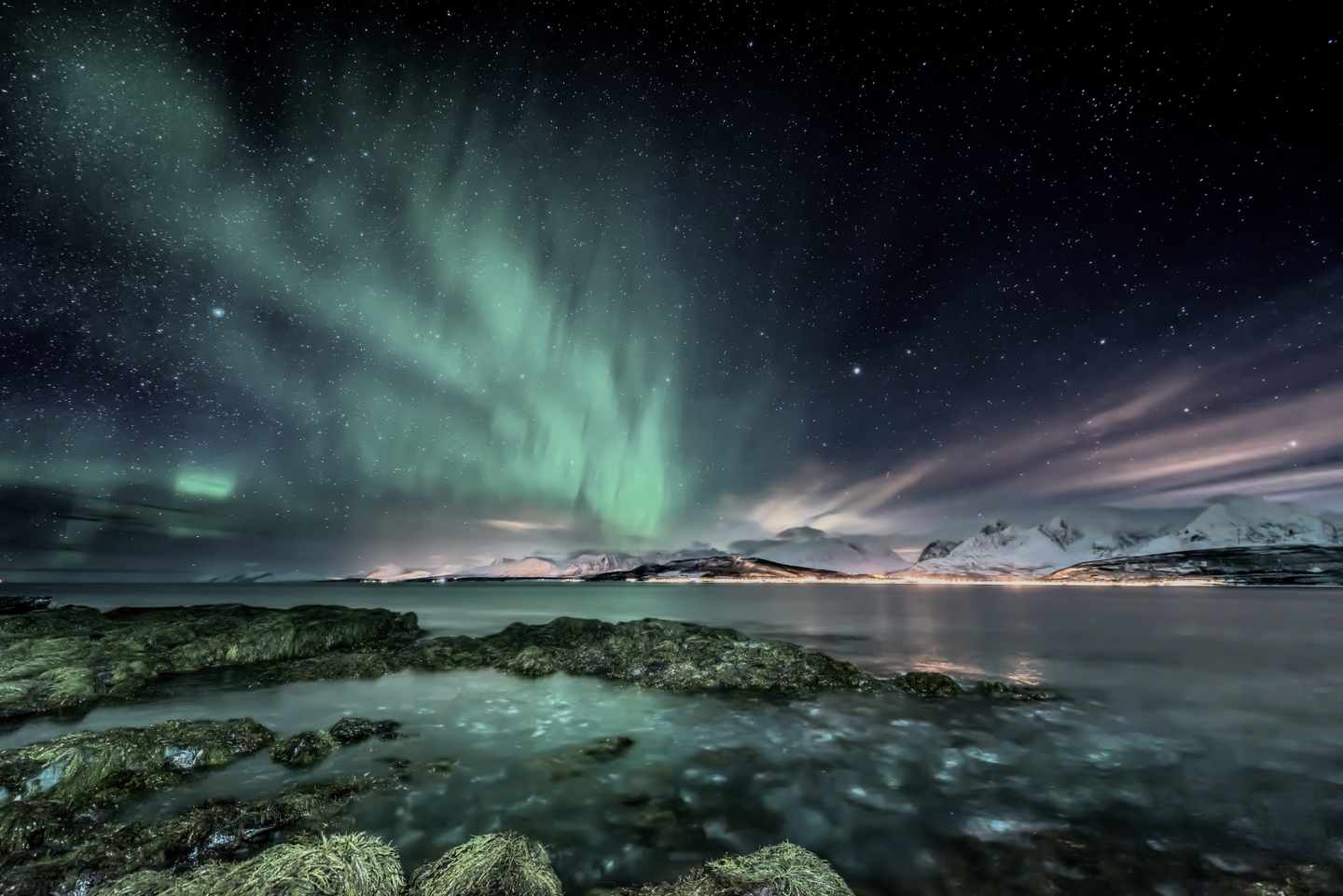 norwegen-tromso-oldervik-polarlichter-g-1130795690.jpg