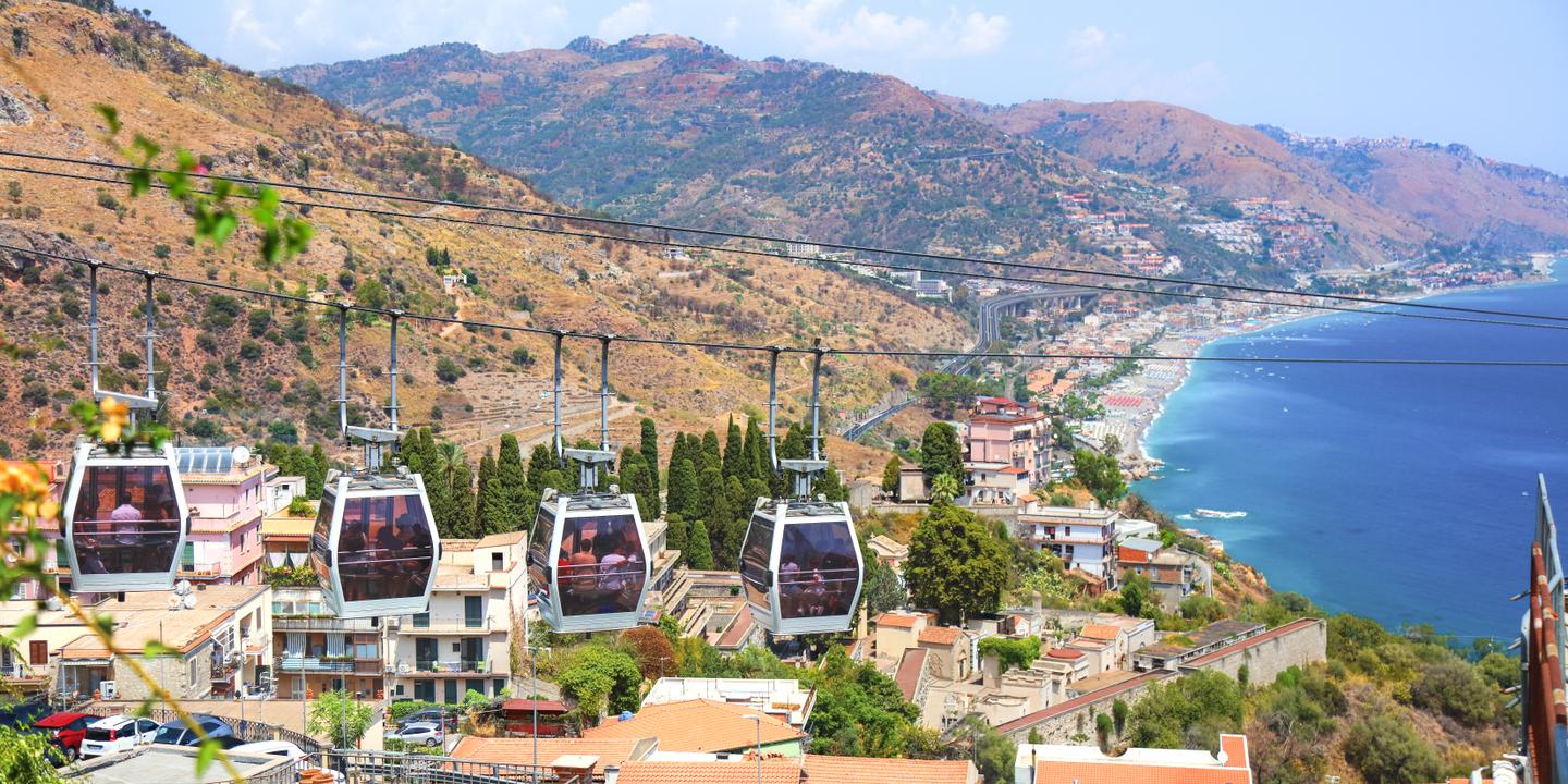 italien-sizilien-taormina-seilbahn-mazzaro-kueste-g-2216240317.jpg