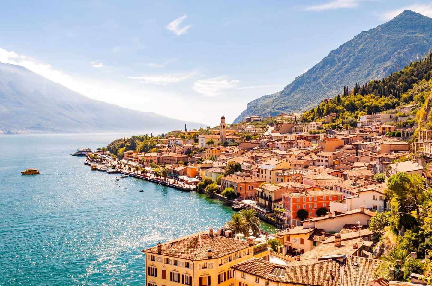 italien-gardasee-limone-sul-garda-panoramaansicht-g-1204551252.jpg