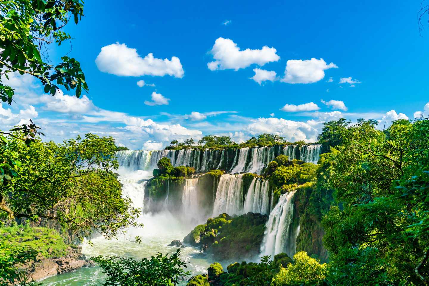 argentinien-iguazu-wasserfälle-klein-g-1159474029.jpg