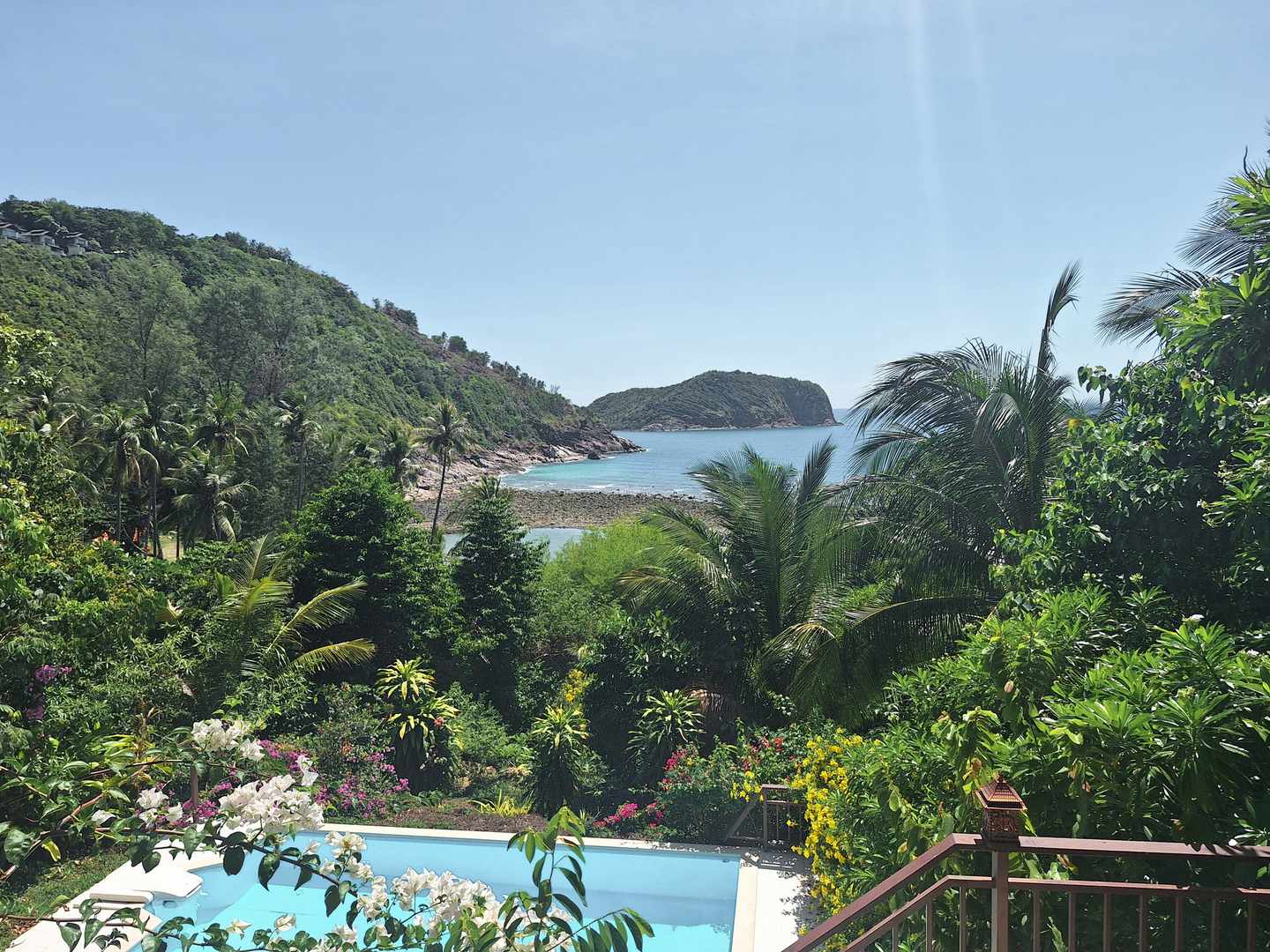 Thailand-Koh-Phangan-Pool-mit-Meerblick-g-1580004762.jpg