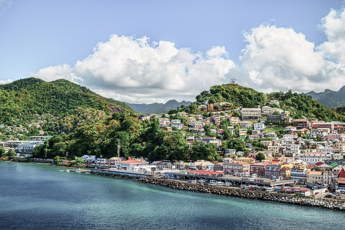 grenada-st-georges-hauptstadt-vom-meer-g-1396407935.jpg