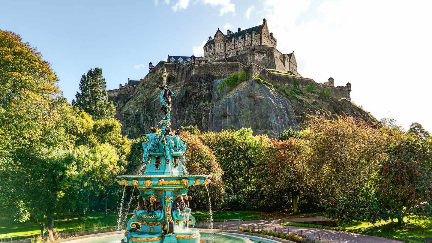 schottland-edinburgh-princes-street-gardens-g-2149127060