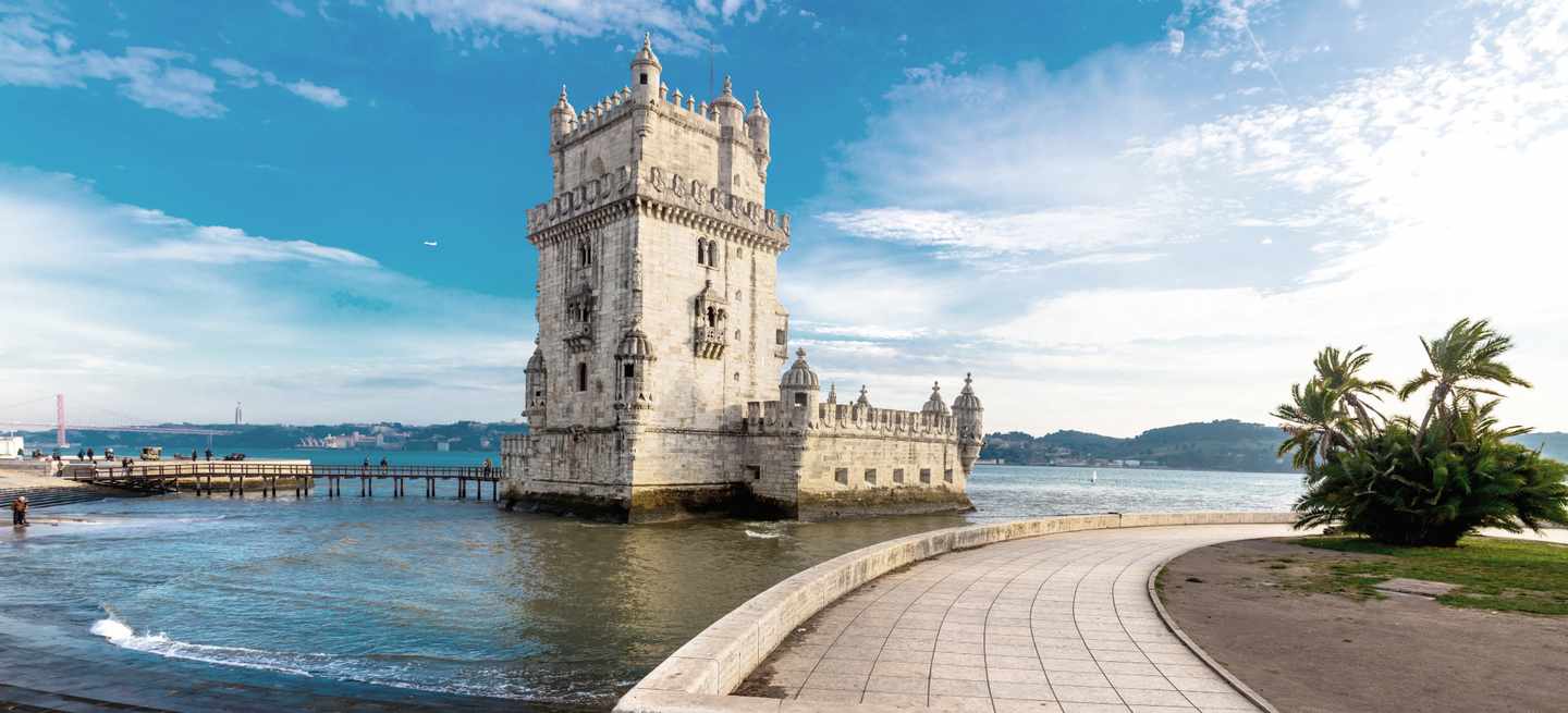 portugal-lissabon-turm-von-belem-g-516793880.jpg