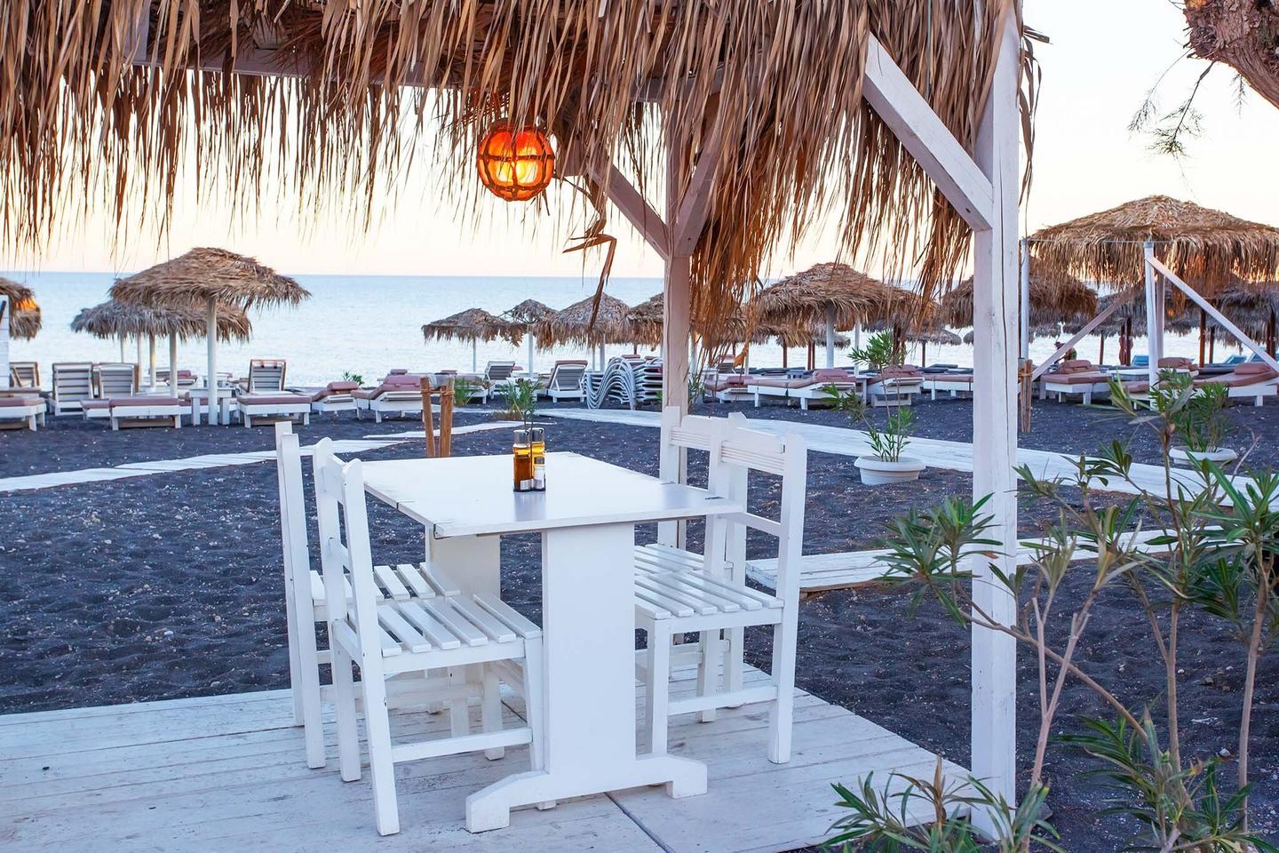 griechenland-perissa-strand-restaurant-g-1288468203.jpg