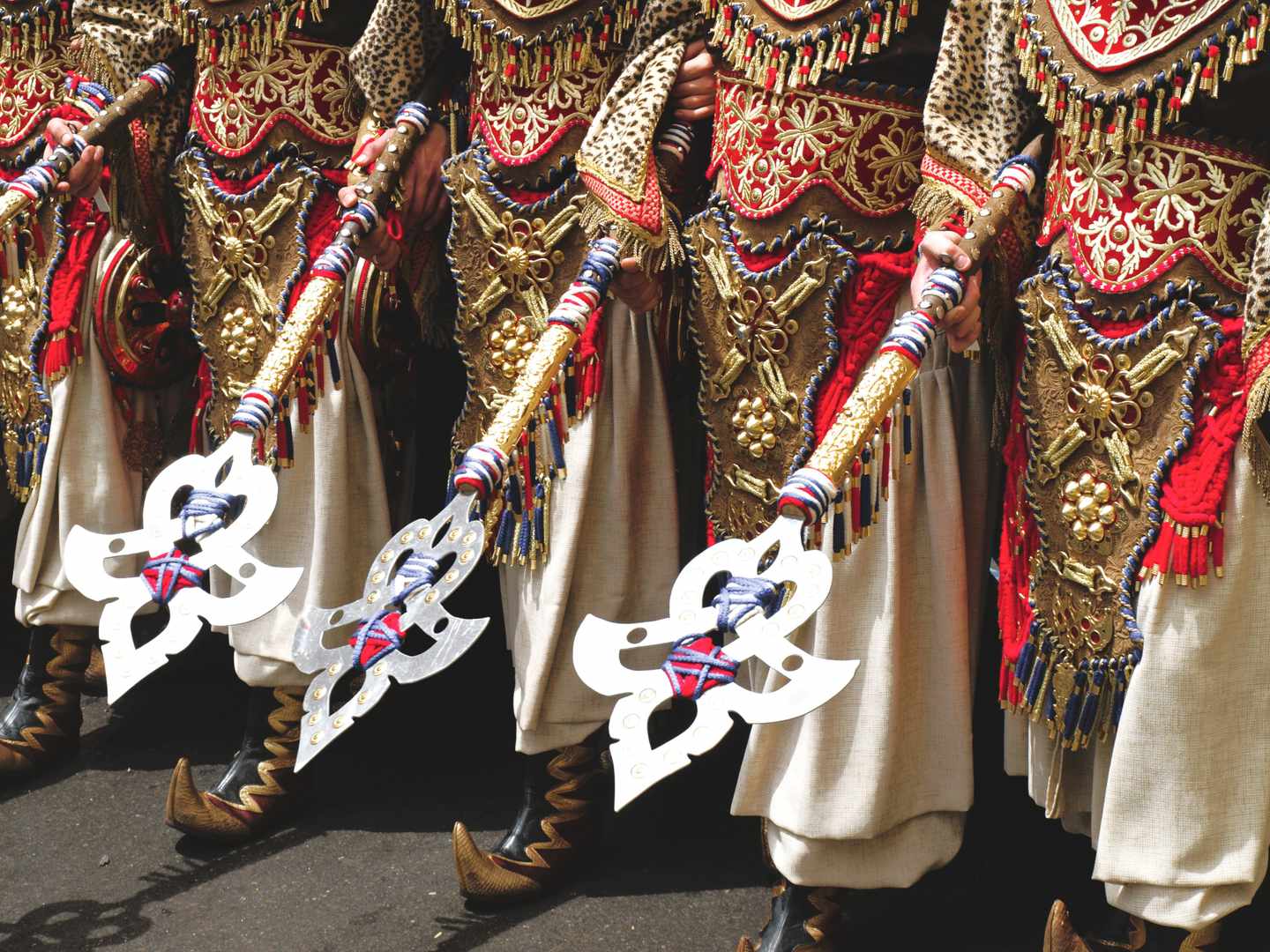 spanien-moros-cristianos-g-116997575.jpg