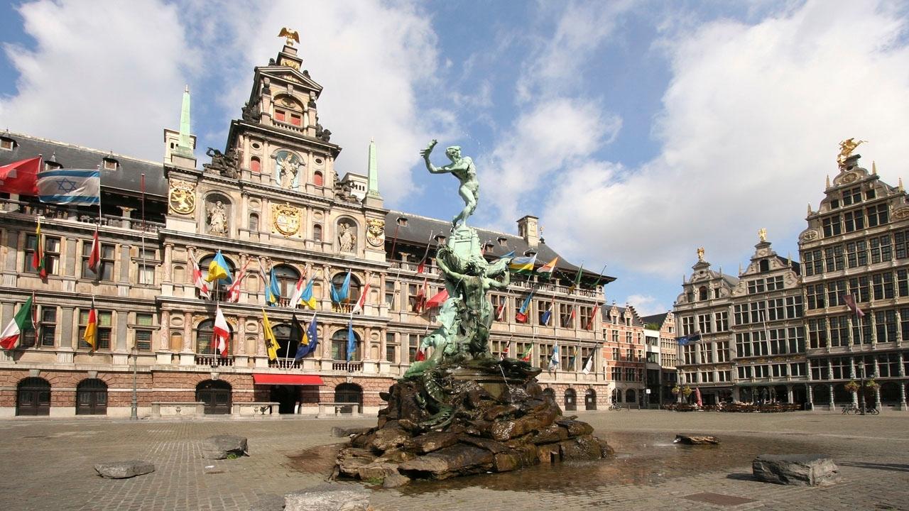 antwerpen-grote-markt-t-104222285.jpg