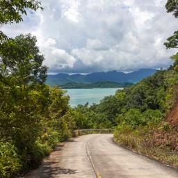 thailand-koh-chang-strasse-aussicht-t-611333822.jpg